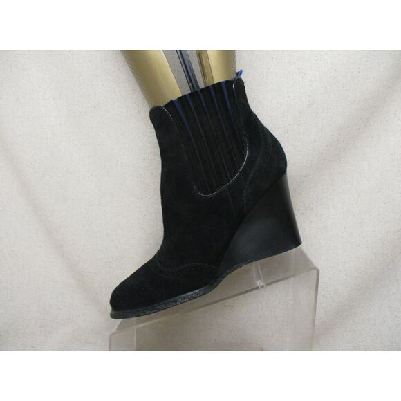 Tommy Hilfiger Womens Black Suede Wedge Chelsea Ankle Boots Booties Size 9.5 M - Picture 2 of 12